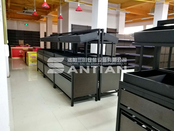 洛陽(yáng)三田貨架安裝現(xiàn)場(chǎng)